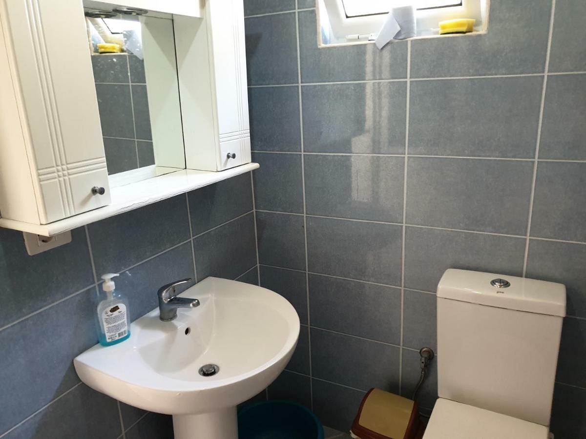 Pensjonat Vila Gusti Borsh Zewnętrze zdjęcie